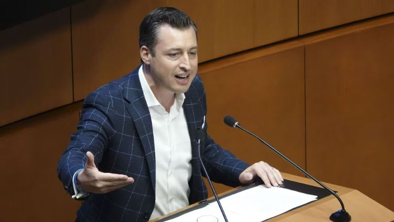 Luis Donaldo Colosio presenta iniciativa para identificar contenido creado con inteligencia artificial 