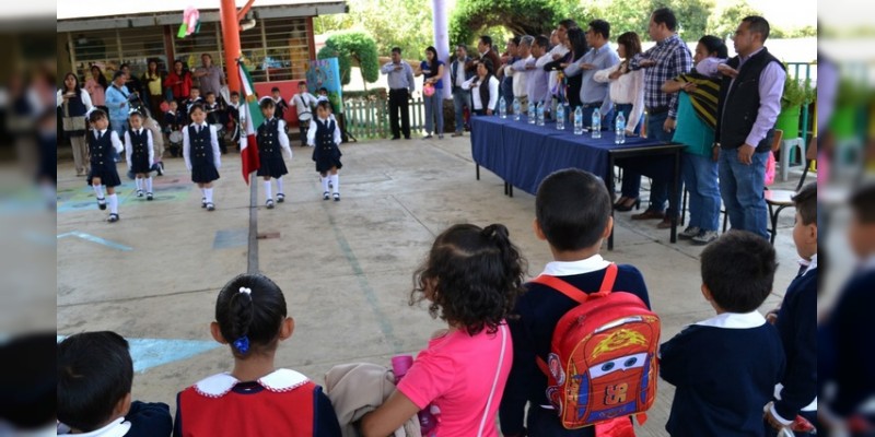 Inauguran obras por más de 40 millones en Tingambato 