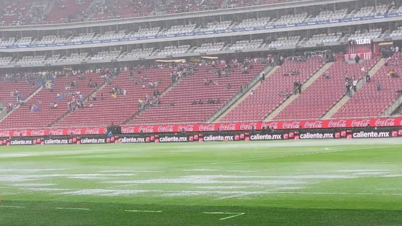 Tormenta retrasa partido entre Chivas y Xolos en el Estadio Akron 