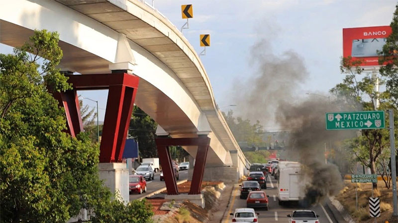 Exposición a emisiones de autos y camiones incrementa padecimientos respiratorios 