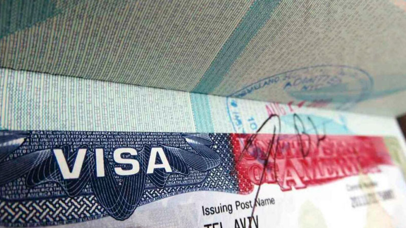EU alista retiro de visas a miles de extranjeros que solicitaron asilo tras ingresar al país 