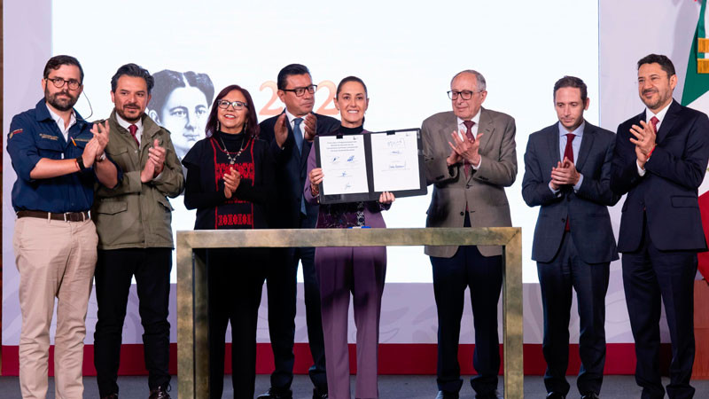 Sheinbaum firma decreto para la creación de 12 mil 750 nuevos consultorios; entrarán en operación en 2027 