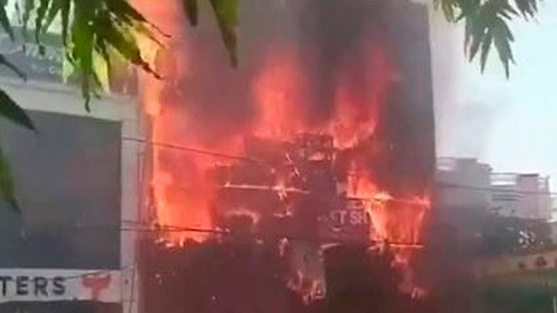 Incendio en hospital de Pakistán deja al menos 14 bebés muertos 