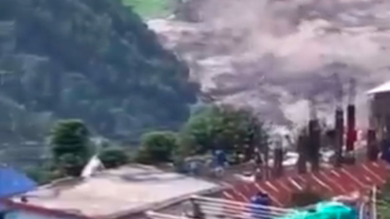 Inundaciones en Nepal dejan más de 90 muertos y cientos de desaparecidos 