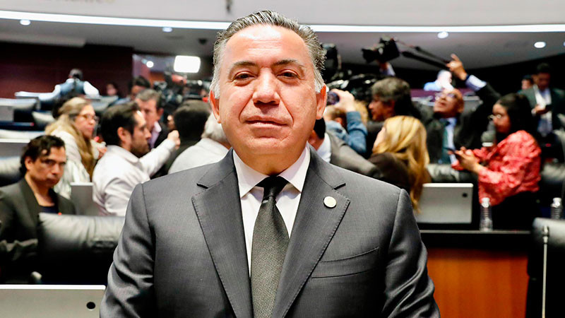 Enrique Inzunza deja la bancada de Morena; anuncia que continuará como senador independiente 
