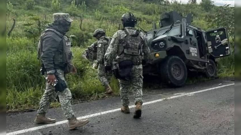 Capitán del Ejército muere tras volcadura de vehículo militar en Tocumbo, Michoacán 