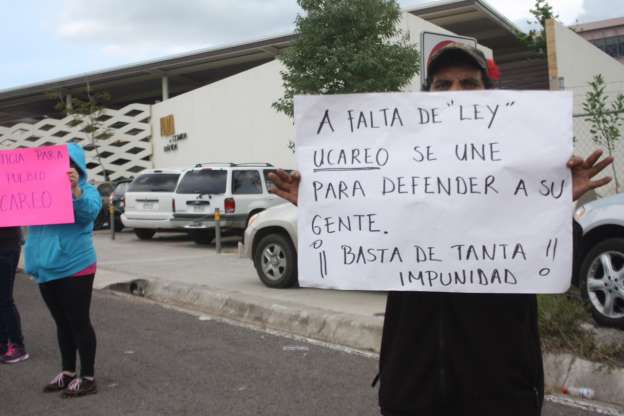 Dan prisión preventiva a tres por homicidios en Ucareo; se manifiestan en la Expo Feria Michoacán por su liberación - Foto 4 