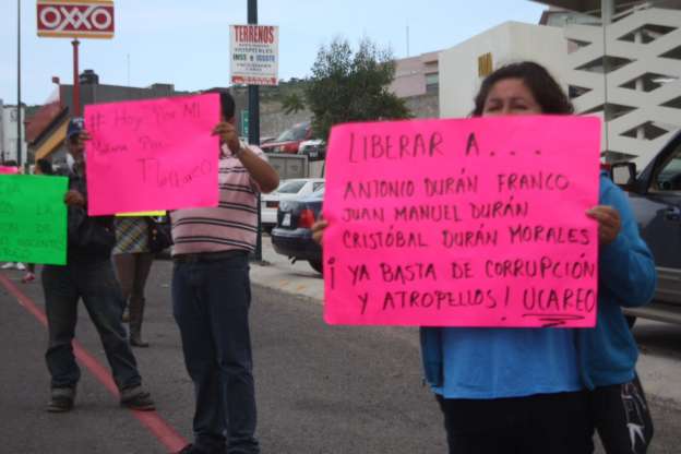 Dan prisión preventiva a tres por homicidios en Ucareo; se manifiestan en la Expo Feria Michoacán por su liberación - Foto 5 