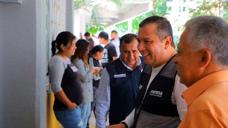 Barragán apoya escuelas de Morelia para el regreso a clases 