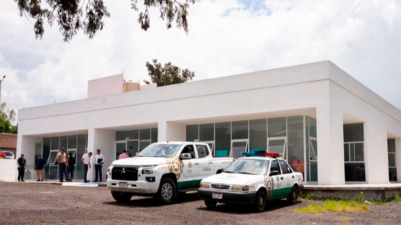 Raúl Zepeda entrega nuevo edificio para dignificar labor de elementos de Protección Civil 