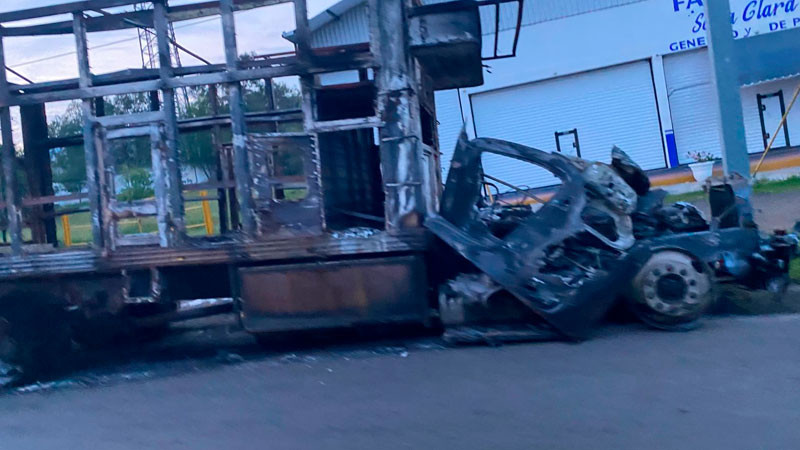 Reportan balaceras y quema de vehículos en comunidades de Zinapécuaro 