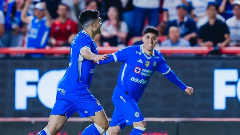 Cruz Azul derrota a Necaxa en el Estadio Victoria 
