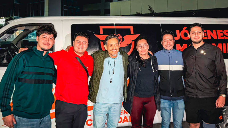 Nuevo vehículo llevará la fuerza de Jóvenes en Movimiento por todo Michoacán: Víctor Manríquez 