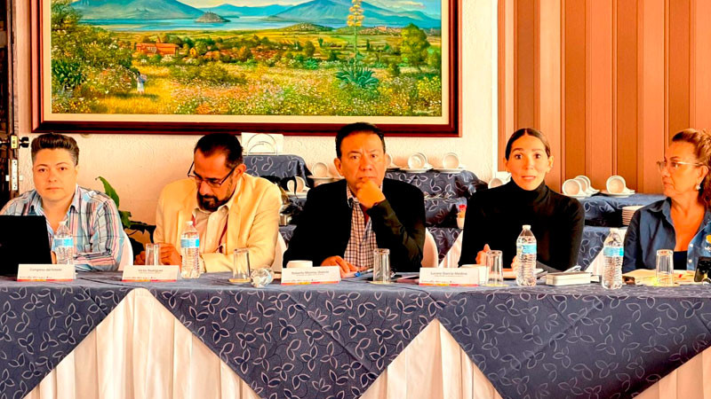 Sectur y hoteleros de Uruapan avanzan en el Reglamento de la Ley de Turismo 