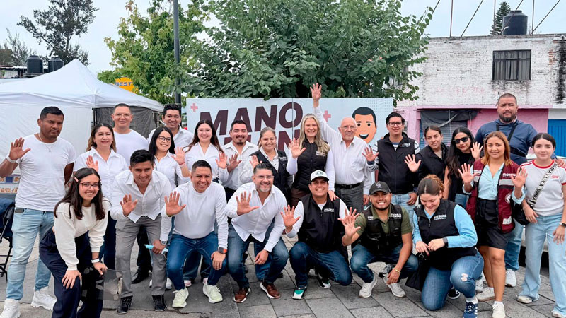Juan Carlos Barragán y Verónica Zamudio acercan servicios de salud a las colonias de Morelia 