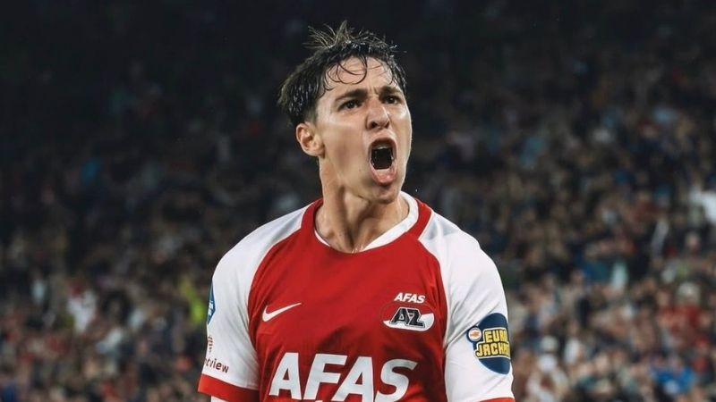 Mateo Chávez marca en goleada del AZ Alkmaar ante Go Ahead Eagles 