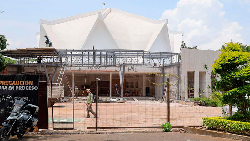 Concluye instalación de la pantalla de proyección de 360 grados en el Planetario de Morelia 