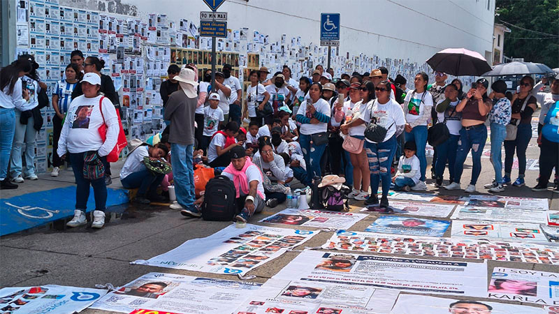 Realizan misa y movilización en el marco del "Día Internacional de las Víctimas de Desapariciones Forzadas" en Celaya, Guanajuato 