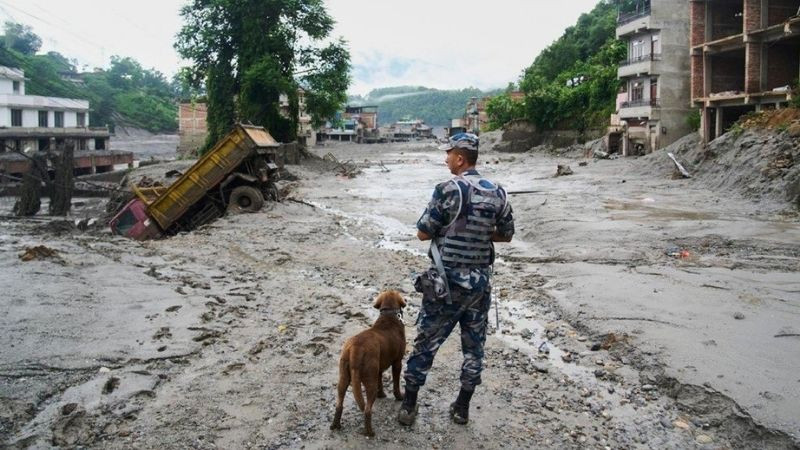 Sube a 955 el número de personas fallecidas por riada en Nepal y Tíbet 