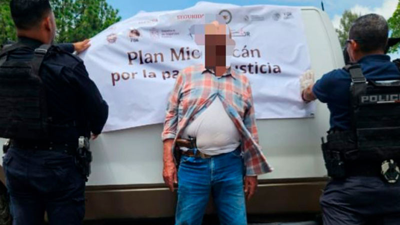 En Tangancícuaro, Michoacán detiene la GC a un hombre en posesión de un arma 9 milímetros  