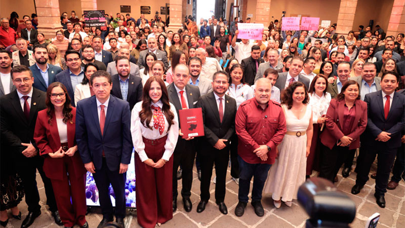 GP de Morena ha convertido demandas sociales del pueblo en derechos: Bugarini al presentar Segundo Informe Legislativo de la fracción 