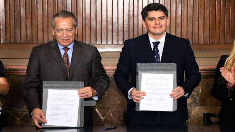Ayuntamiento de Zitácuaro firma convenio con Fármacos FR 