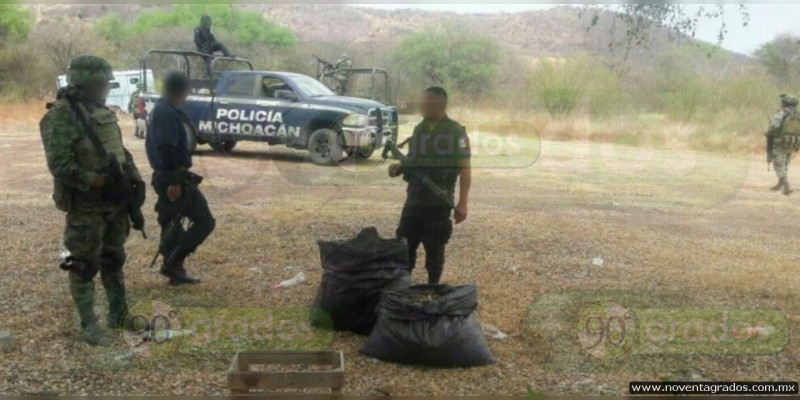 Abandonadas, localizan bolsas con más de 10 kilos de mota en Múgica - Foto 0 