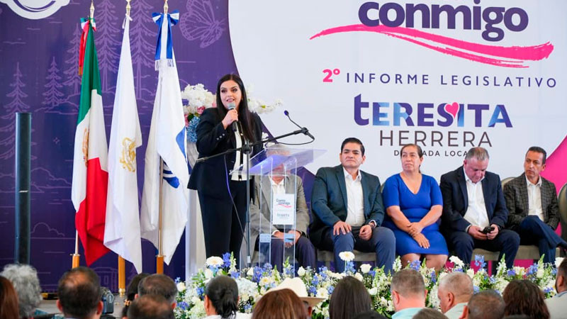 En Segundo Informe Legislativo Tere Herrera destaca como ejes centrales la defensa de la vida, la familia y los valores 