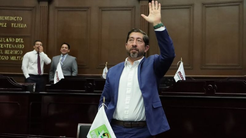 En Segundo Informe Legislativo Abraham Espinoza reitera compromiso con las familias michoacanas 