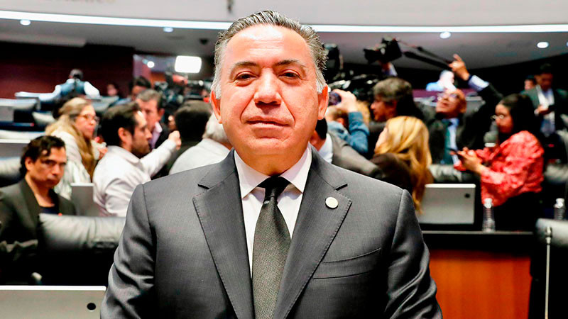 Enrique Inzunza oficializa su salida de la bancada de Morena en el Senado 