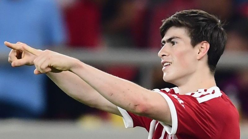 Hormiga González marca doblete y da asistencia en el triunfo del Olympiacos 