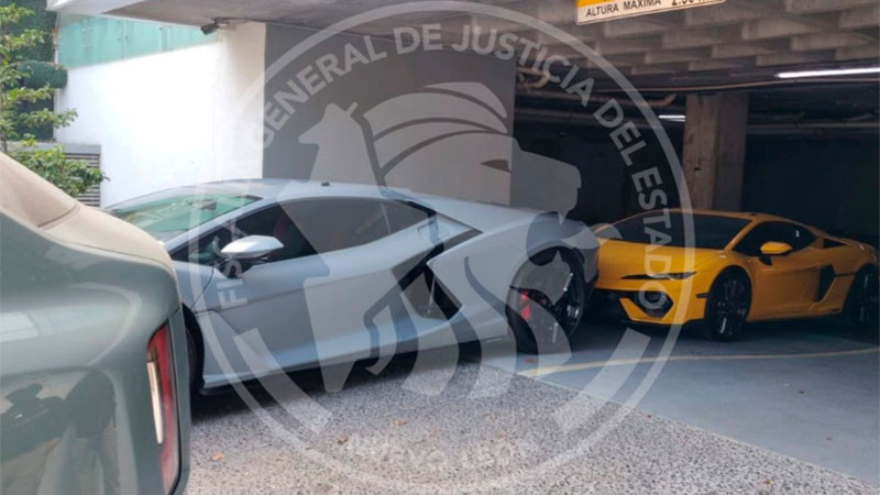 Aseguran autos de lujo, joyería y un arma durante cateo en San Pedro Garza García, Nuevo León 