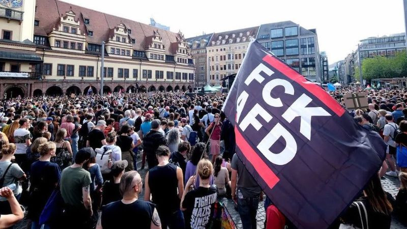 Miles protestan en Alemania contra el avance de la ultraderecha 