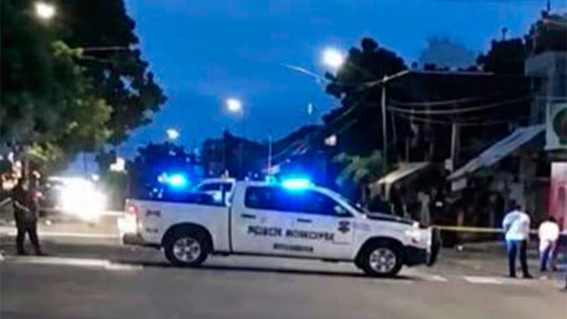 Atacan a tiros a varias personas en un bar de Apatzingán, Michoacán; hay un fallecido y dos heridos 