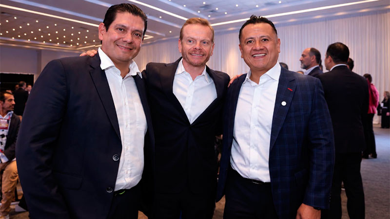 Ernesto Núñez reconoce designación de Carlos Torres Piña y refrenda llamado a la unidad rumbo a 2027 