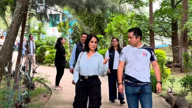 Realiza Lucila Martínez Manríquez recorrido por instalaciones del IMCUFIDE y plantea acciones para mejorar espacios deportivos 