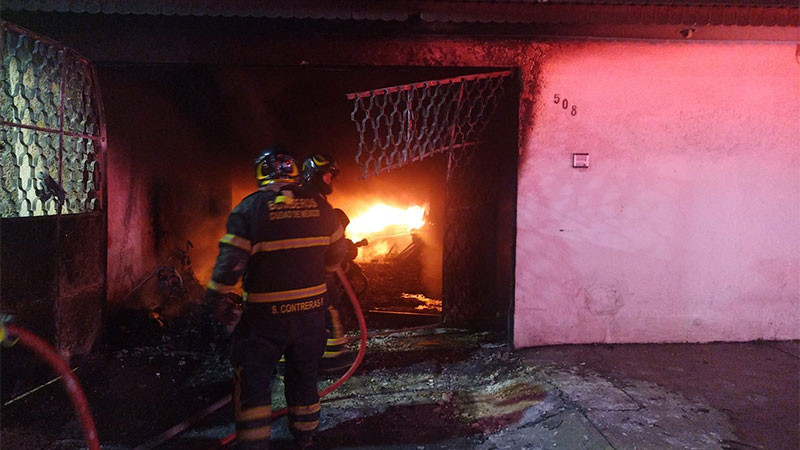 Incendio en vivienda de la CDMX deja 14 perros sin vida 