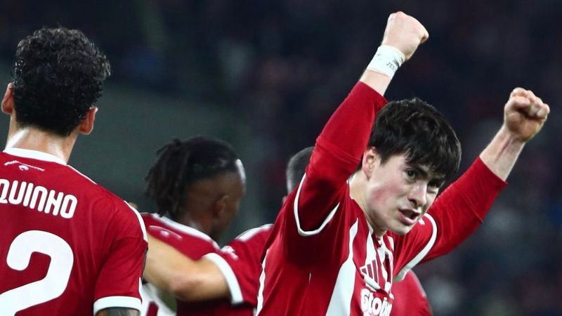 Hormiga González debuta con gol en la Europa League 