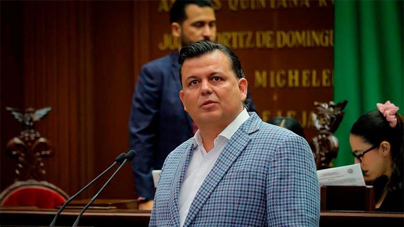 Cuestiona Memo Valencia cifras de seguridad y “milagro financiero” en Michoacán 