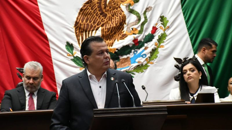 Reprocha Memo Valencia al gobernador quitar recursos a los municipios 