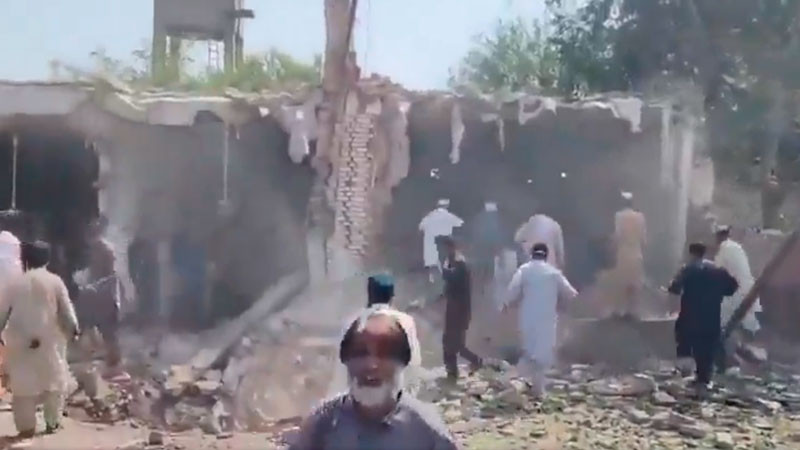 Atentado contra instalaciones policiales en Pakistán deja al menos 17 muertos y 73 heridos 