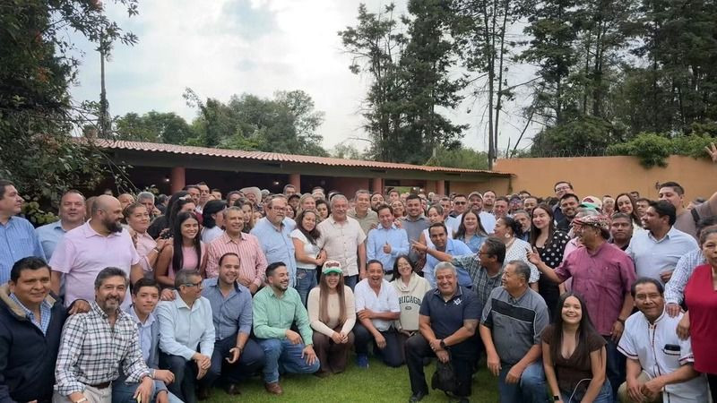 Bloque de Morena mantendrá la unidad y consultará la ruta política 