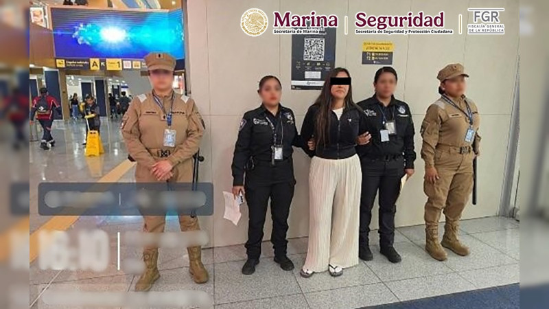 Cazados en el AICM: Marina atrapa a dos personas buscadas por secuestro y explotación humana 