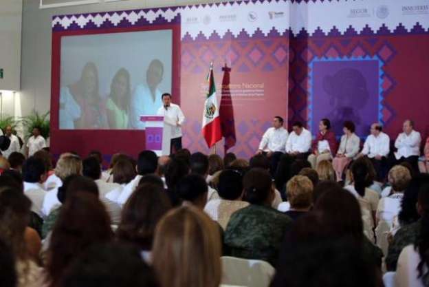 Gobierno dialogará con maestros, pero sin presiones: Miguel Ángel Osorio Chong 