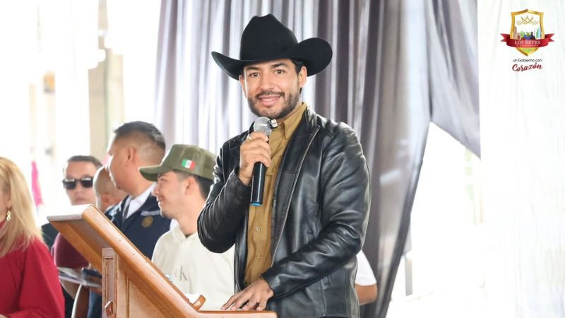 Humberto Jiménez acerca bienestar y servicios a las familias de Los Reyes 