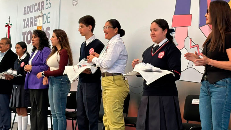 SEE arranca entrega de 200 mil pares de tenis a alumnos de secundaria 
