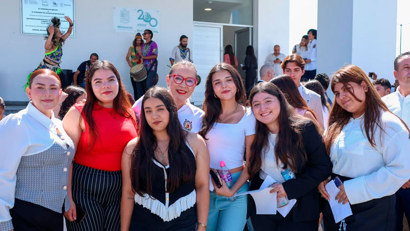 UMSNH a la vanguardia nacional con microcredenciales y diplomados en línea; más de 70 mil personas inscritas 