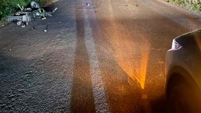 Chocan de frente dos motociclistas en Apaseo el Grande, Guanajuato; ambos perdieron la vida  