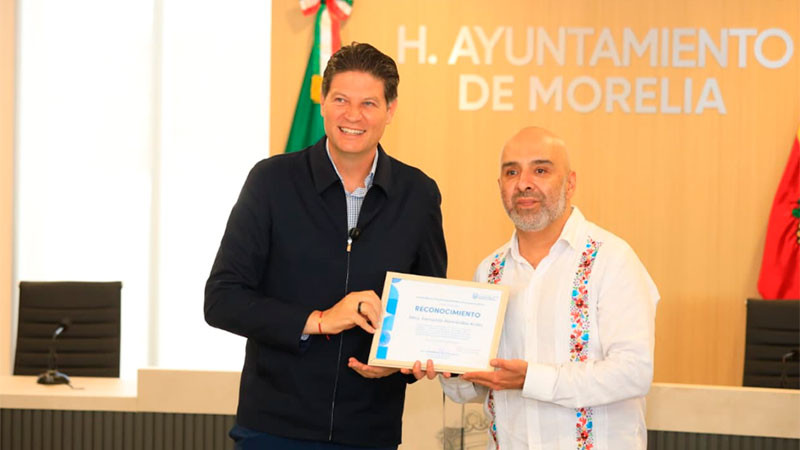 Alfonso Martínez impulsa el respeto, igualdad y empatía con plataforma “Hombres Trabajando Emociones” 