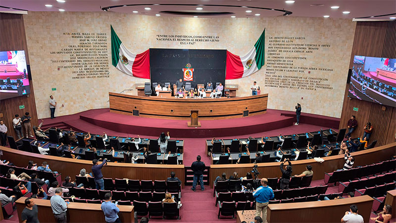 Congreso de Oaxaca disuelve Ayuntamiento de Juchitán tras detención de alcalde 